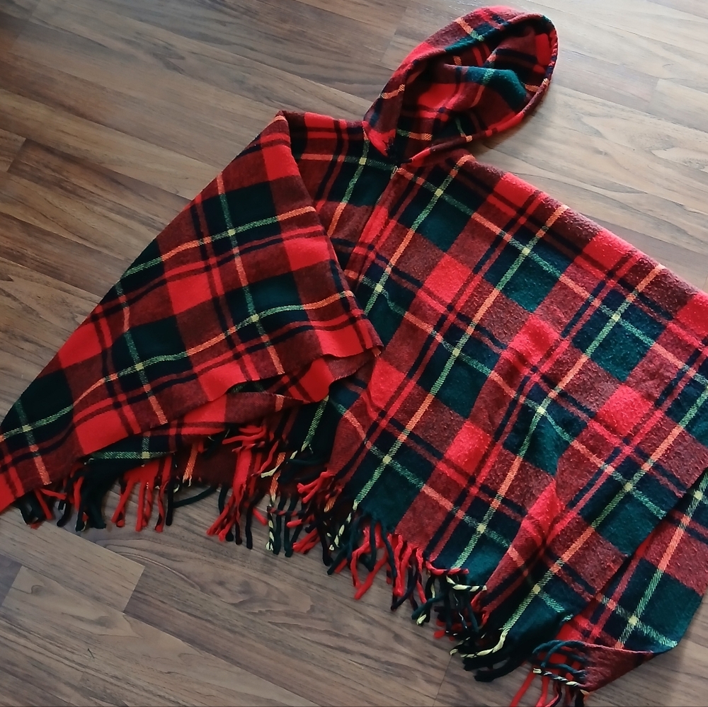 Vtg Country Place Red and Green Plaid Hooded Poncho - Picture 5 of 9